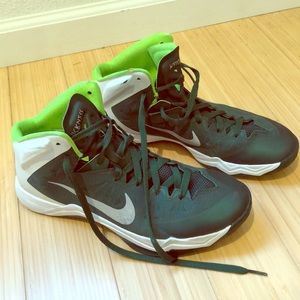 Nike hyperquickness basketball shoes green